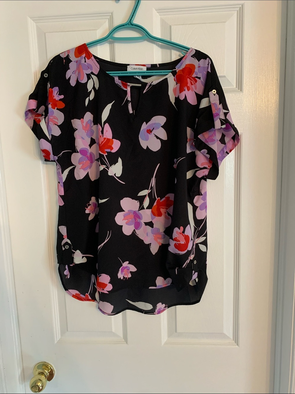 Calvin Klein Black Floral Keyhole Roll-Sleeve Blouse